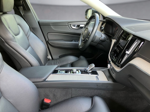 Bild 10: VOLVO PKW XC60 B4 AWD A Inscription