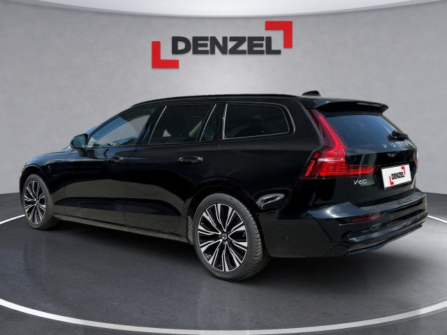 Bild 2: VOLVO PKW V60 Plus, T6 eAWD Plug-in Hybrid, Elektrisch/Benzin, Dark
