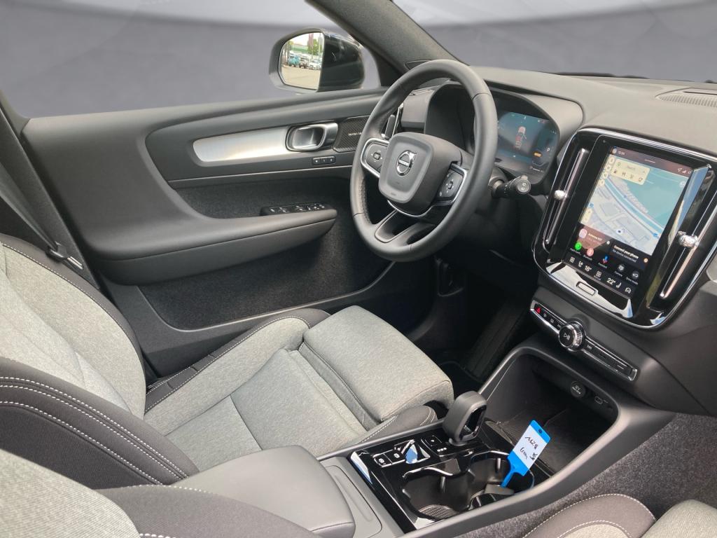 Bild 10: VOLVO PKW XC40 B3 Plus Dark Aut.
