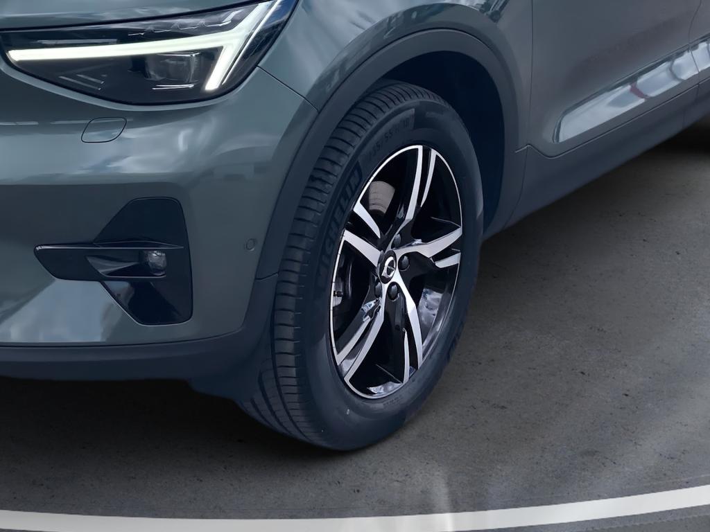 Bild 7: VOLVO PKW XC40 B3 Plus Dark Aut.
