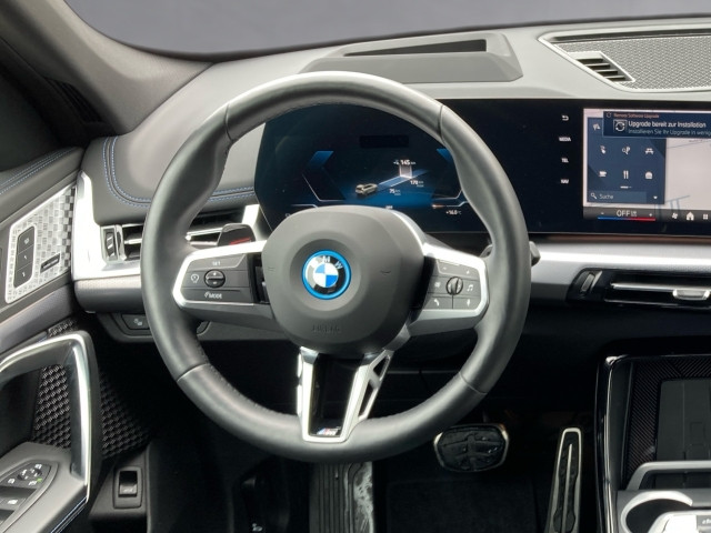 Bild 9: BMW iX1 xDrive30 U11