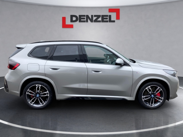 Bild 4: BMW iX1 xDrive30 U11