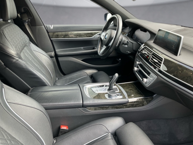 Bild 10: BMW 745Le xDrive G12