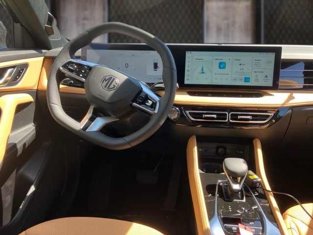 Bild 6: MG HS HEV Luxury 25.5