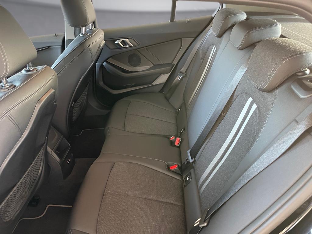 Bild 11: BMW 120i 5-Türer F40