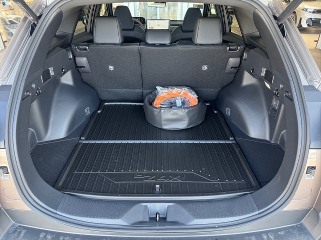 Bild 10: Toyota bZ4X Touring BEV 280kW 4x4 Lounge