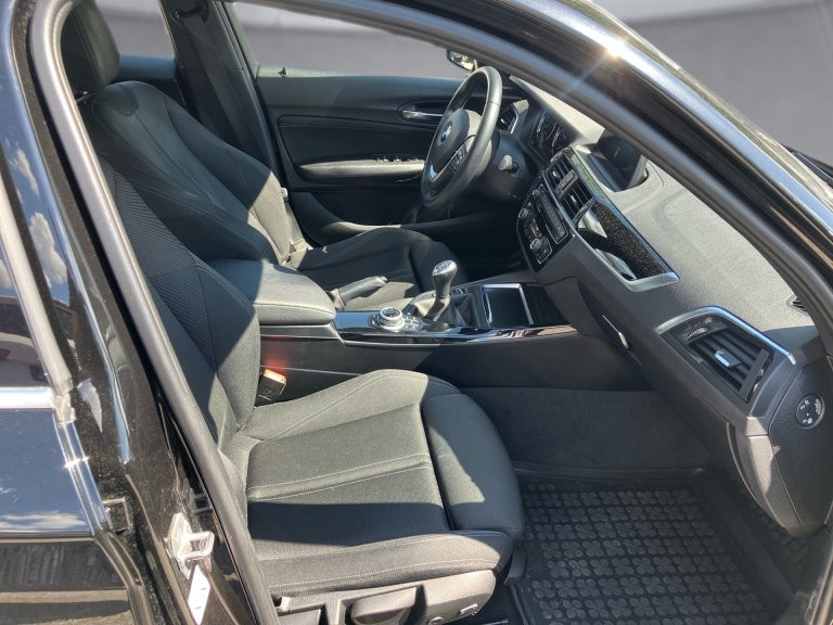 Bild 7: BMW 118d xDrive 5-Türer