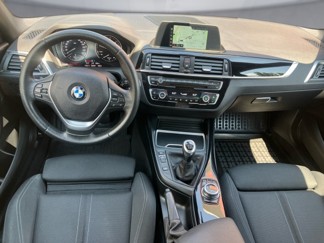 Bild 8: BMW 118d xDrive 5-Türer