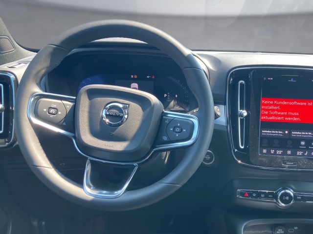Bild 7: VOLVO PKW XC40 Plus, B3 Mild Hybrid, Benzin, Dark