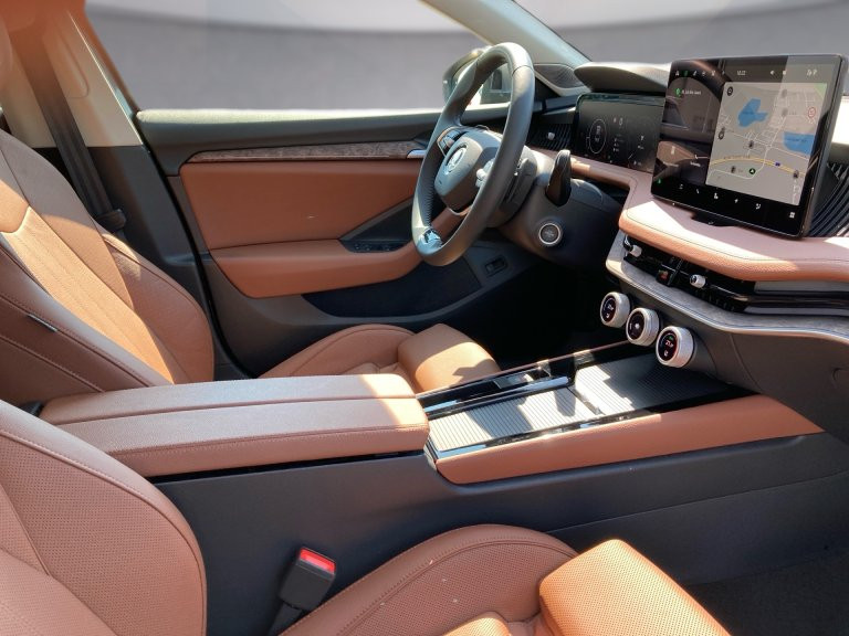 Bild 10: Skoda Superb Allrad 2,0 TDI Laurin & Klement 4x4 DSG