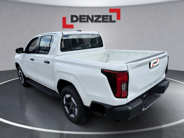 Bild 2: Toyota Hilux Double Cab Duty 144kWh Elektro Automatik (4x