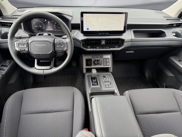 Bild 8: Toyota Hilux Double Cab Duty 144kWh Elektro Automatik (4x