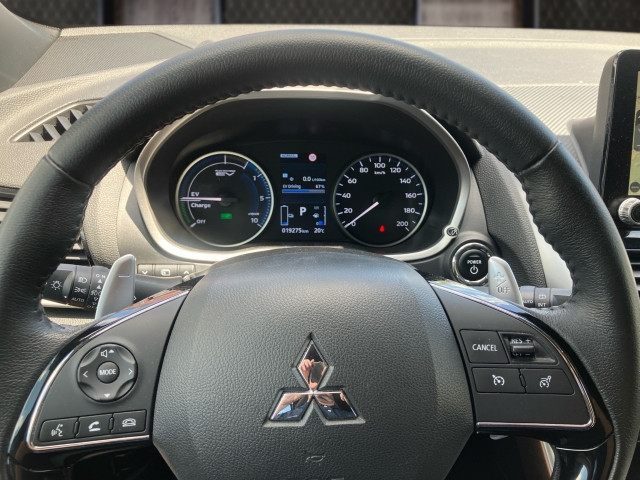 Bild 9: Mitsubishi Eclipse Cross PHEV 2,4 4WD Intense+ Black Line