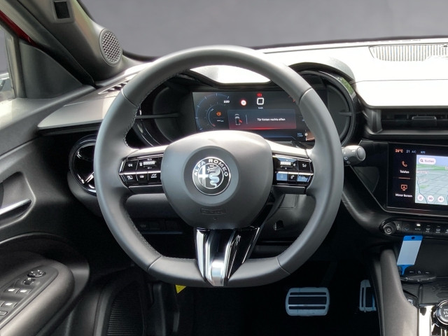 Bild 7: Alfa Junior Ibrida 1.2 Hybrid eDCT6