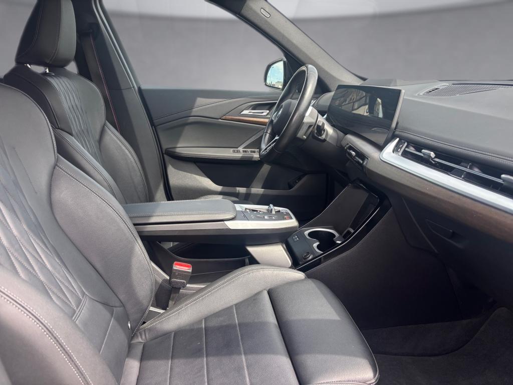 Bild 10: BMW iX1 xDrive30 U11 XE2