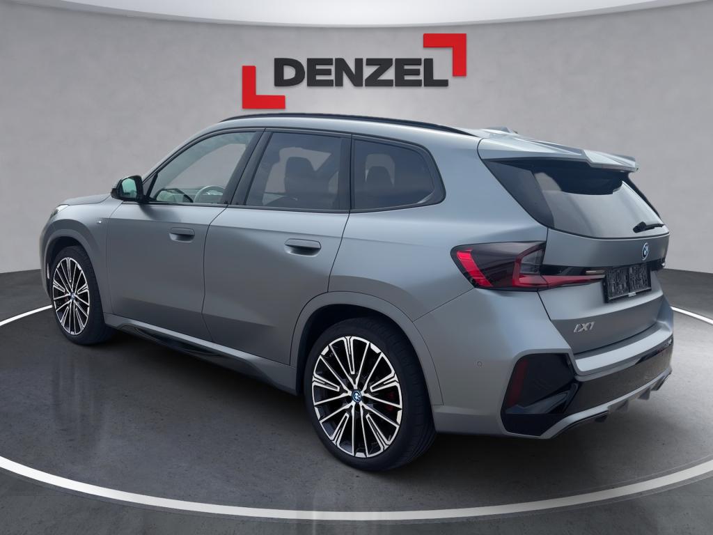 Bild 2: BMW iX1 xDrive30 U11 XE2