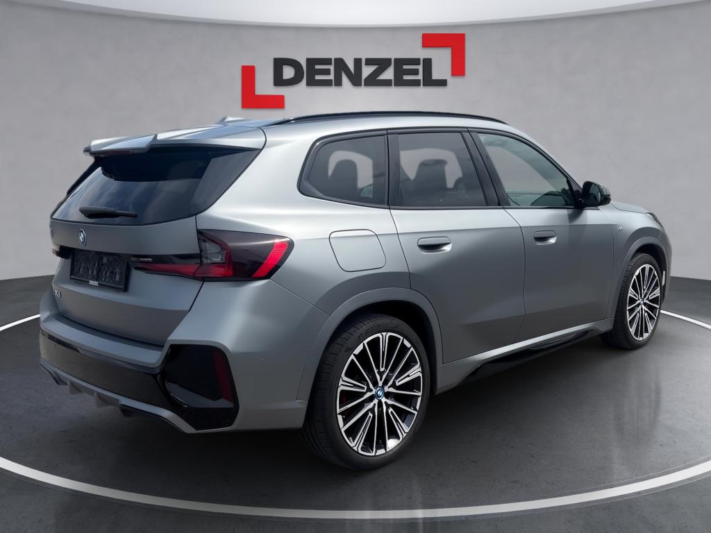 Bild 3: BMW iX1 xDrive30 U11 XE2