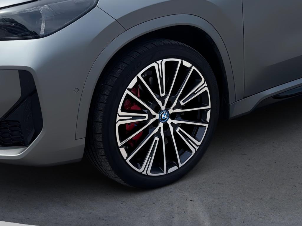 Bild 7: BMW iX1 xDrive30 U11 XE2