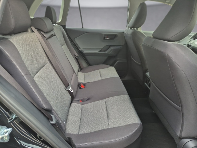 Bild 11: Toyota RAV4 5-Türer Teamplayer 2.5 Hybrid Automatikgetrie