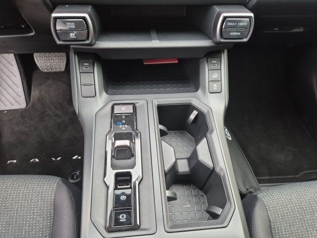 Bild 14: Toyota RAV4 5-Türer Teamplayer 2.5 Hybrid Automatikgetrie