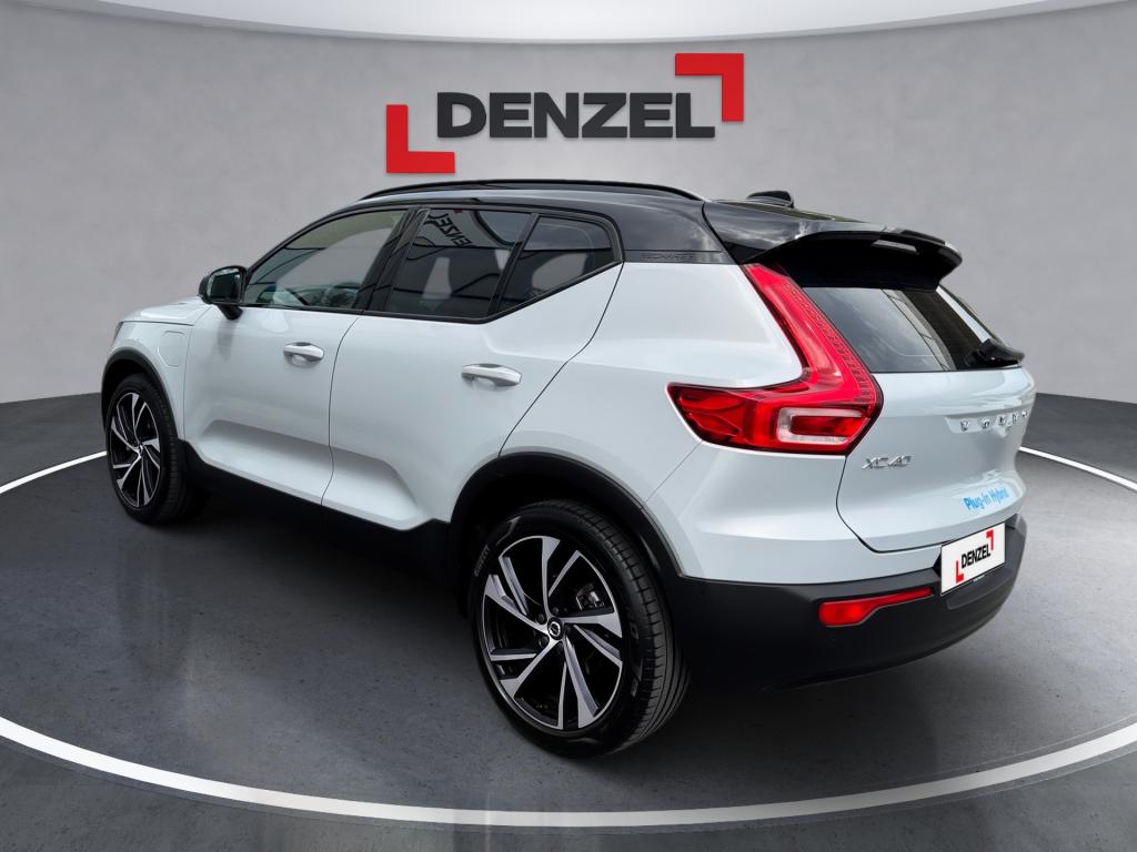 Bild 2: VOLVO PKW XC40 T4 Recharge PHEV R-Design