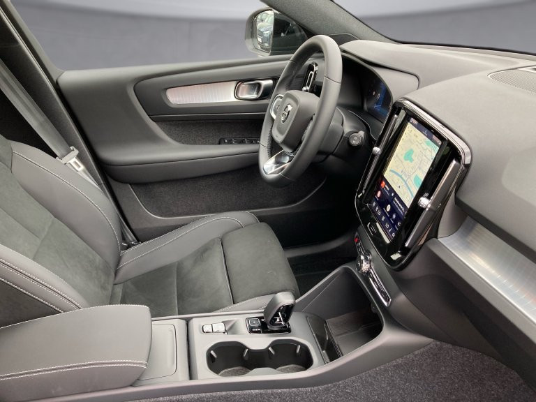 Bild 10: VOLVO PKW XC40 B3 Mild Hybrid Core