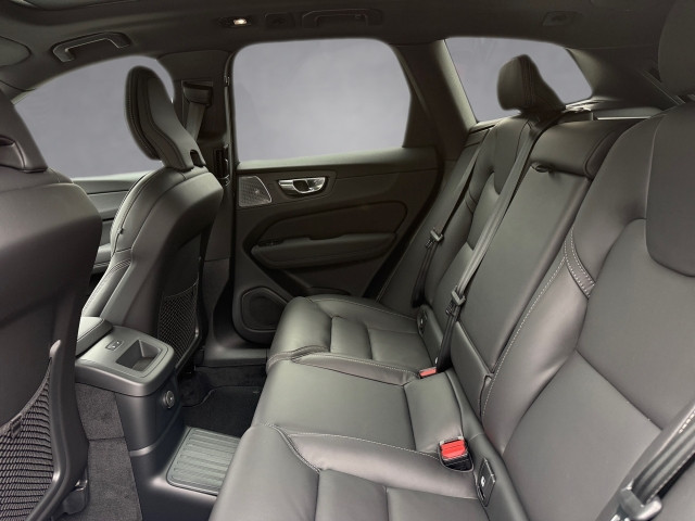 Bild 11: VOLVO PKW XC60 Black Edition Ultra, T6 AWD Plug-in Hybrid, Elektrisch/