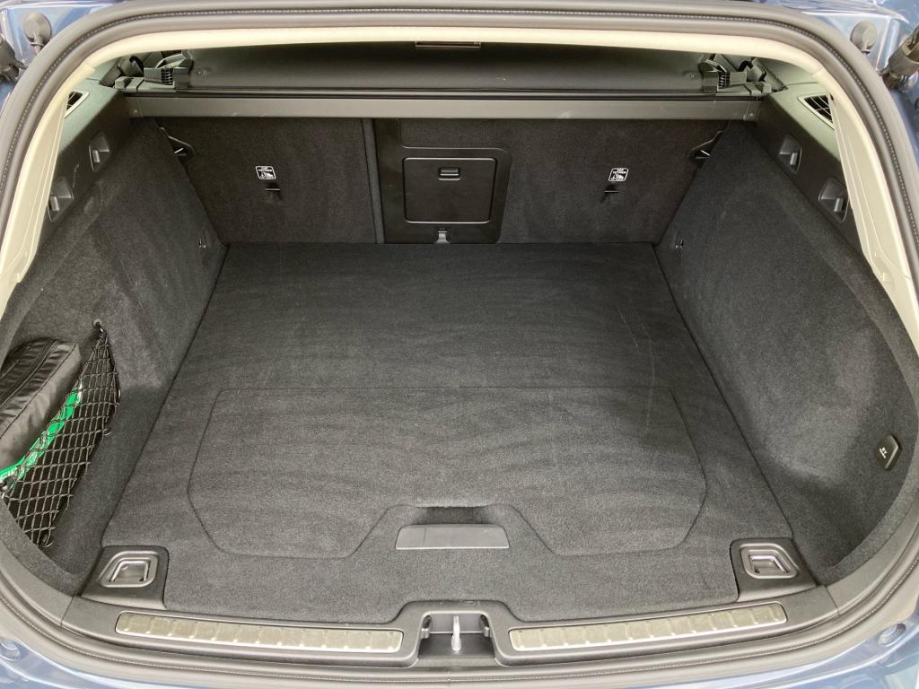 Bild 12: VOLVO PKW V60 Core, B4 Mild Hybrid, Benzin
