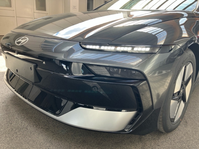 Bild 6: Hyundai IONIQ 6 Prestige Line 84 kWh 4WD