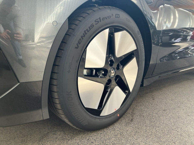 Bild 7: Hyundai IONIQ 6 Prestige Line 84 kWh 4WD
