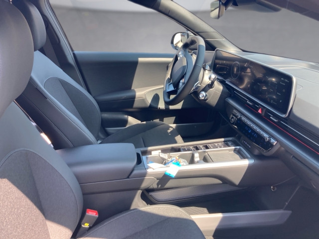 Bild 8: Hyundai IONIQ 6 Comfort Line 84 kWh 2WD