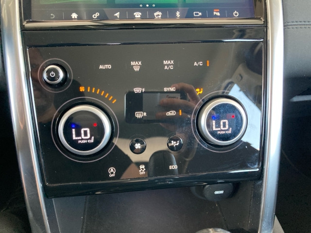 Bild 14: Land Rover Discovery Sport D150 Man