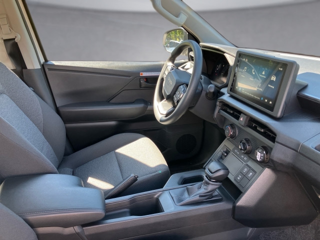 Bild 10: Toyota Hilux Double Cab Duty 2,8L Diesel Mild Hybrid 6-St