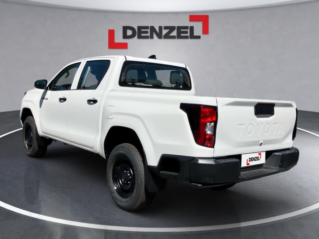 Bild 2: Toyota Hilux Double Cab Duty 2,8L Diesel Mild Hybrid 6-St