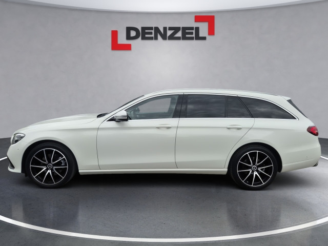 Bild 1: Mercedes E 220 d T 4Matic Aut.