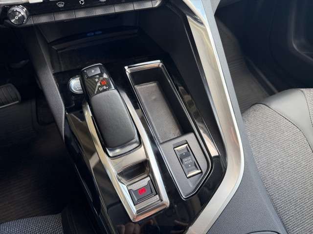 Bild 6: Peugeot Peugeot 3008 SUV Hybrid 225 PHEV