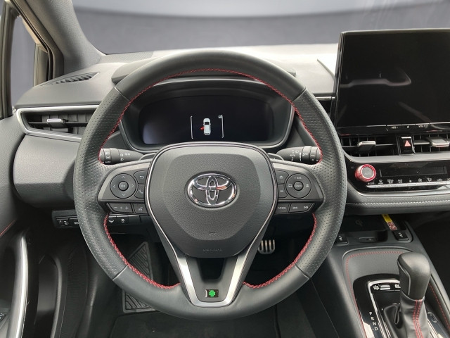 Bild 9: Toyota Corolla 2,0 Touring
