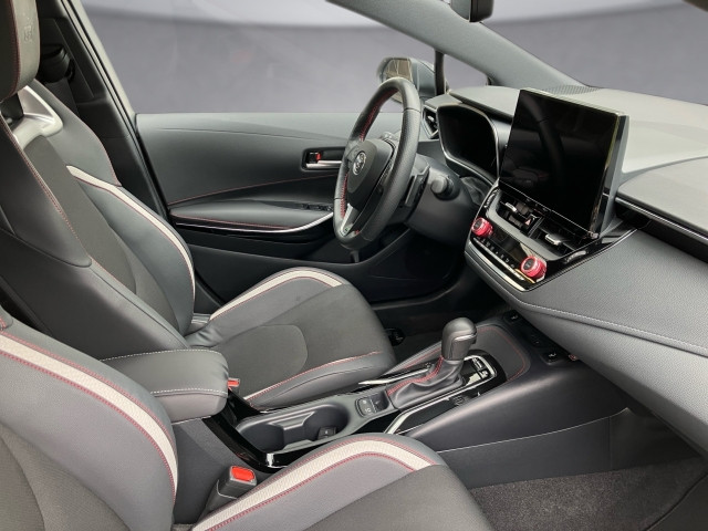 Bild 10: Toyota Corolla 2,0 Touring