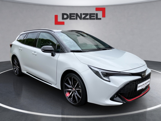 Bild 5: Toyota Corolla 2,0 Touring