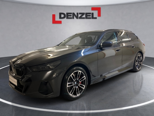 Bild 1: BMW i5 xDrive40 Touring