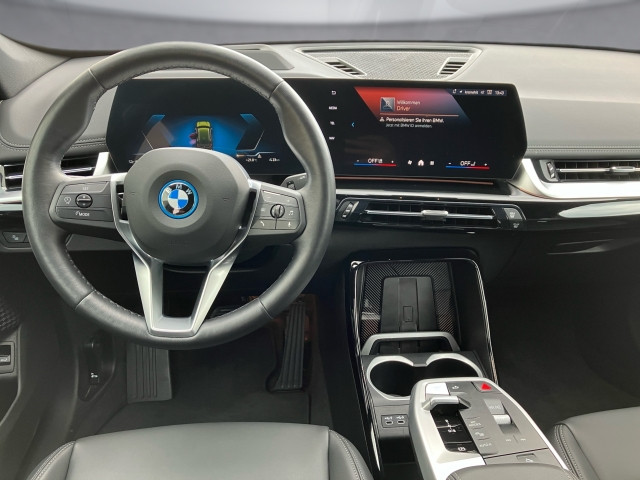 Bild 8: BMW iX1 eDrive20 U11