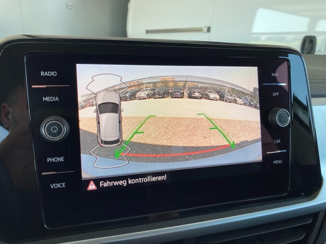 Bild 13: VW T-Roc Life TSI