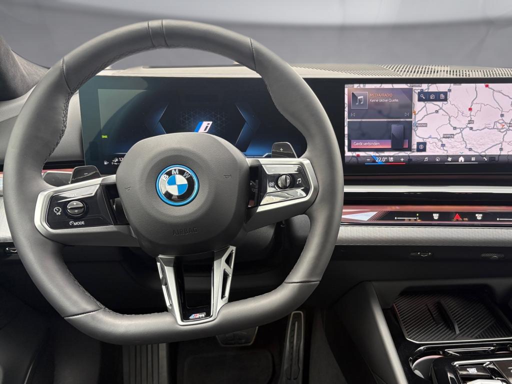 Bild 9: BMW 550e xDrive Touring