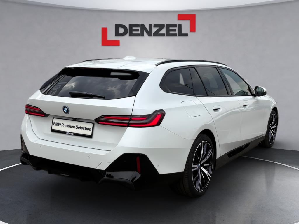 Bild 3: BMW 550e xDrive Touring