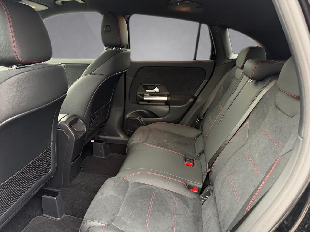 Bild 11: Mercedes GLA 200 Aut.