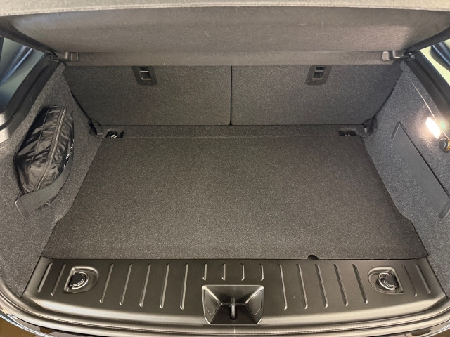 Bild 12: BMW PKW i-Serie i3 eDrive BEV i01 IB1