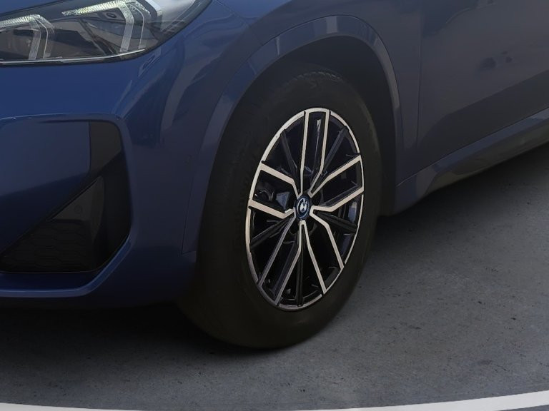 Bild 4: BMW PKW i-Serie iX1 xDrive30 U11 XE2