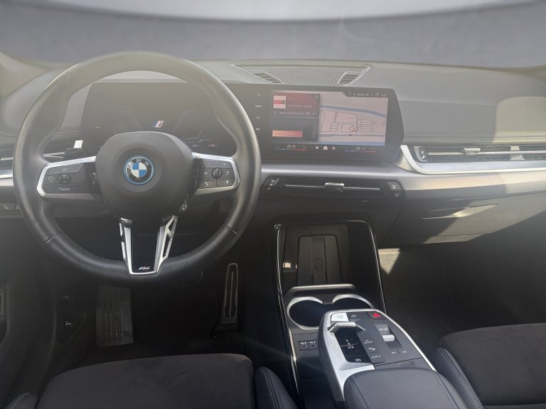 Bild 5: BMW PKW i-Serie iX1 xDrive30 U11 XE2
