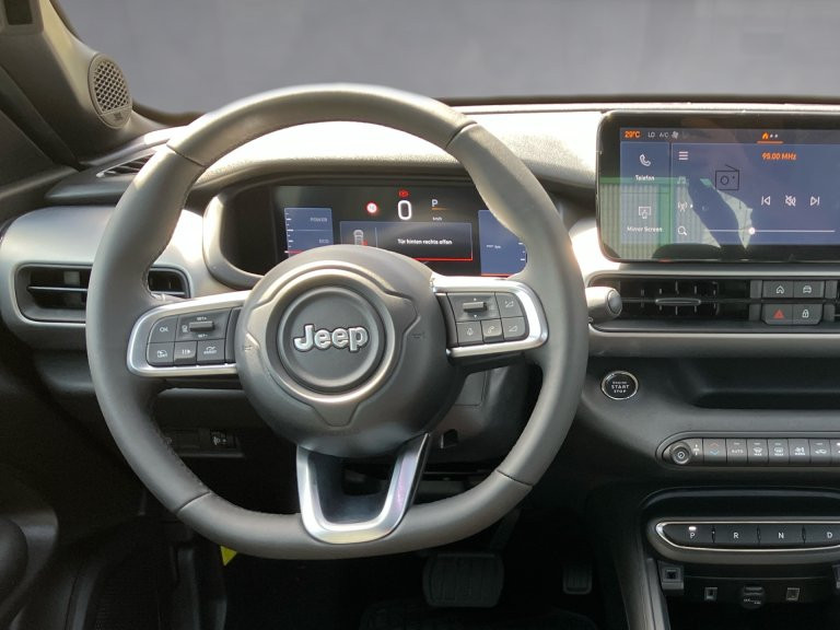 Bild 8: Jeep Avenger MHEV MY25 1.2 e-DCT6 e-Hybrid Summit