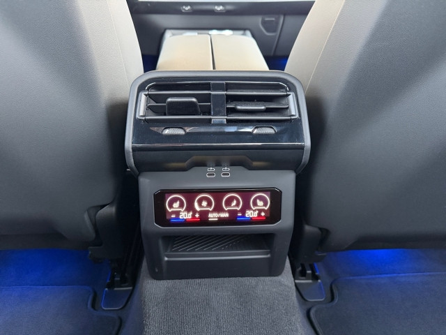 Bild 13: BMW i5 eDrive40 Limousine